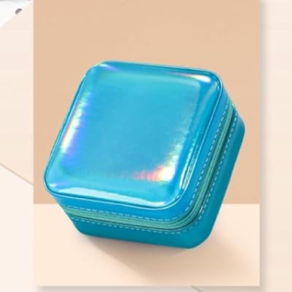 Portable Jewelry Box, Adjustable Ring & Ankle Bracelet Bundle - Picture 2 of 15